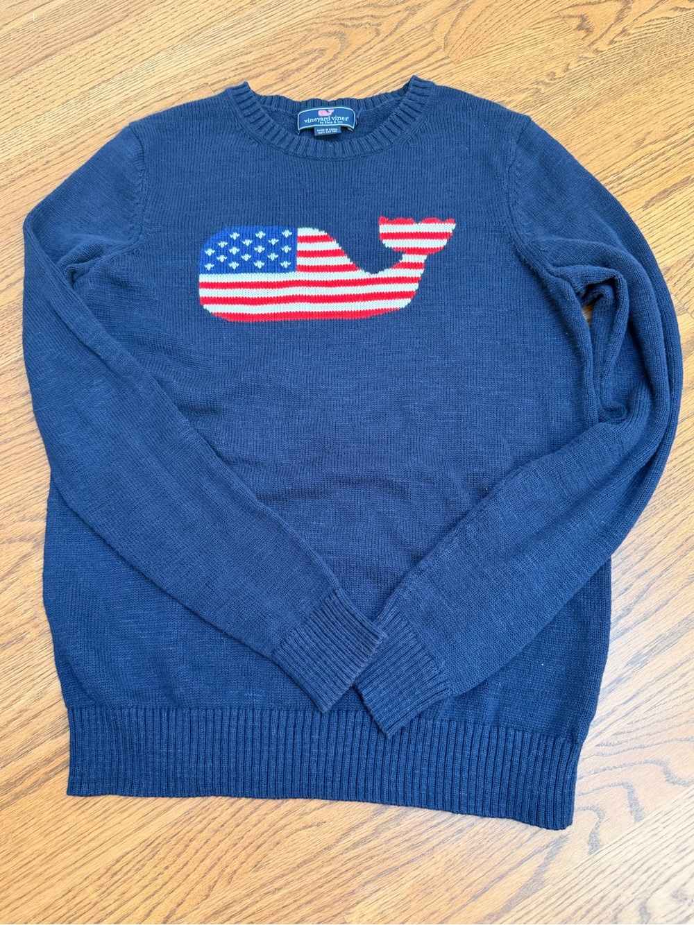 Vineyard Vines Boys XL Navy Crewneck Sweater with Americana Whale